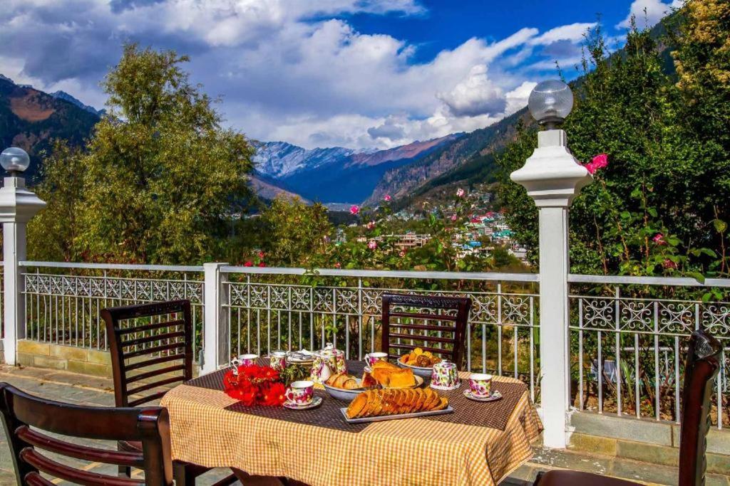 Hotel White Mist Manali Exterior foto